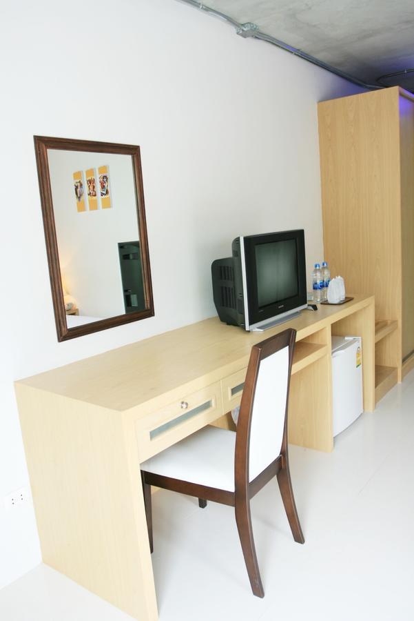 Bansabai Sabaidee Service Apartment Bangkok Extérieur photo